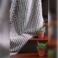 Pie de Poule Throw