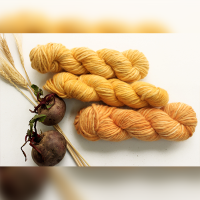 Handspun Yarn Natural Dyes