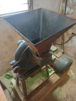 mill for crushing and pulverizing our products