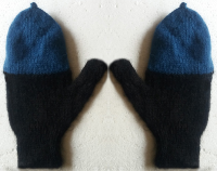 100% Alpaca mittens with cape