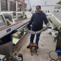 We have machinery with high productive capacity.
