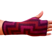 Geometric Mitten