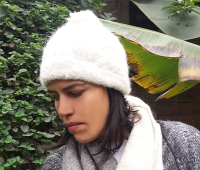 100% Alpaca hat with braid