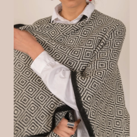 Tunic-type sweater Made with 100% alpaca yarn