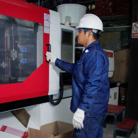 Seal injection machinery