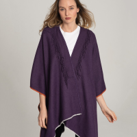 Purple cape with fringes on the neck be alpaca