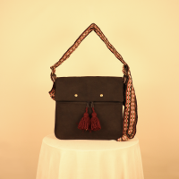 Bolso Killari color negro.