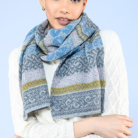 Reversible alpaca wool scarf