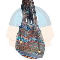 Presentation: Andean cloth bag-backpack to load the CHUMPI KHUYAS