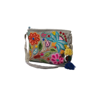 Racimo Bag, front par with the embroidery 