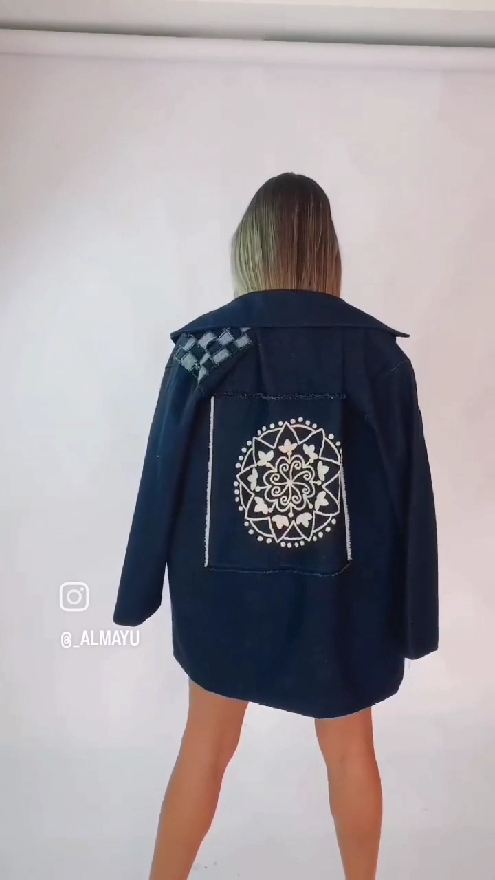 "Esencia" Denim Jacket  Video sign