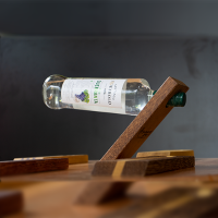 Straight Wine Holder