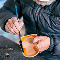 Gluing the Shoe Insoles