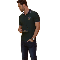 The model wears a size M polo shirt and is 1.70m tall