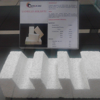 Insulating Brick